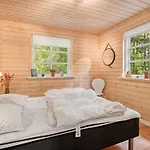 Iorund - 9km From The Sea By Interhome Feriehus